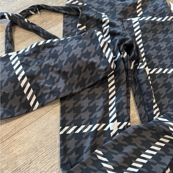 NO OFFERS ! AERIE set 🖤 - Picture 11 of 15